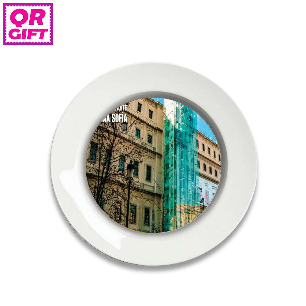 Plato - Reina Sofía